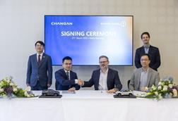 Signing ceremony between Changan Automotive and Kuehne and Nagel
