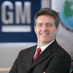 Edgard Pezzo, General Motors