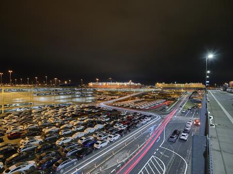 BLG_AutoTerminalBremerhaven_night