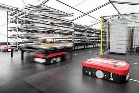 Audi’s logistics of the future:  Goods being commissioned move