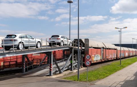 Bahnverladung_Porsche_Macan_2_Porsche_Leipzig