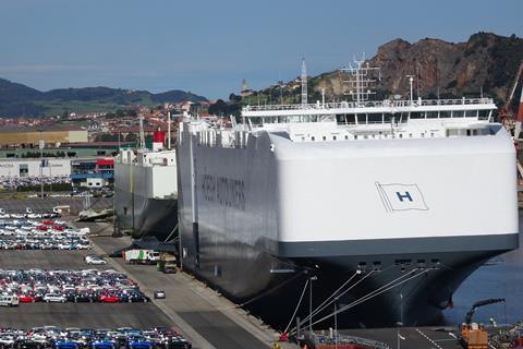 Hoegh vessel, Santander