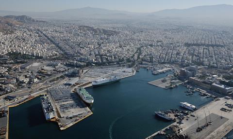Piraeus_Port