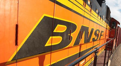 BNSF_train_side