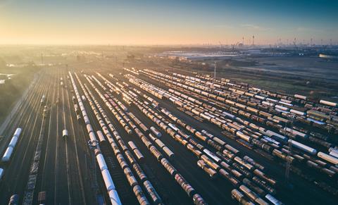 Every week the port of Antwerp sees trains go to 70 destinations in 19 countries carrying all kinds of freight, including finished vehicles