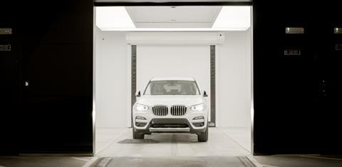 DeGoud Auto-scan BMW booth